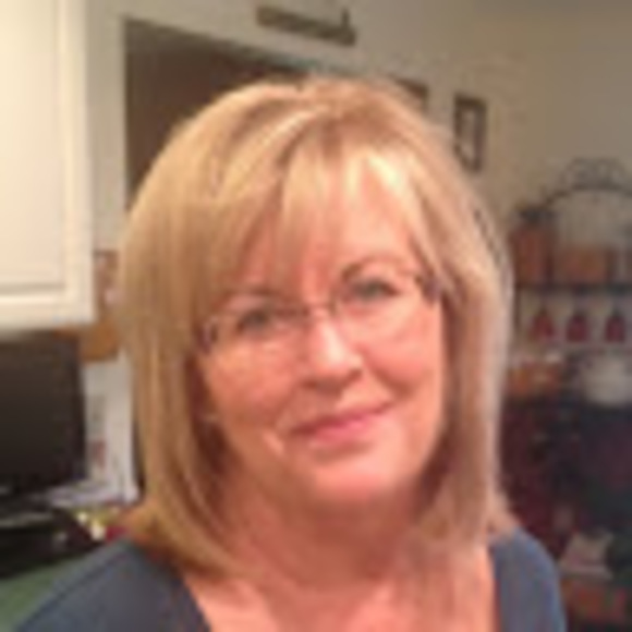 Meet your Posher, Kim - Picture 1 of 1